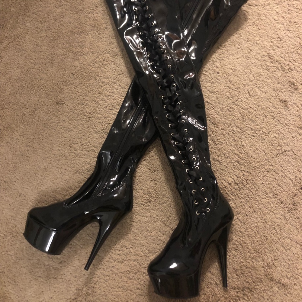 PLEASER PREMIUM SEXY FOOTWEAR